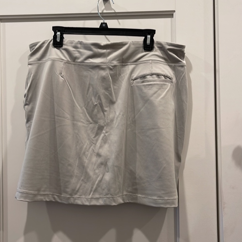 Golf skort - Picture 5 of 6